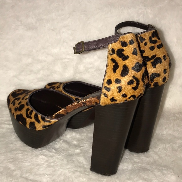 ⬇️DVF Leopard calf hair Finn platform heels - Picture 5 of 8
